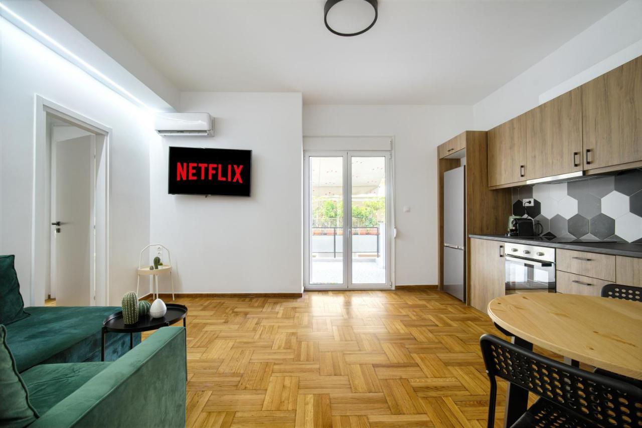 Majestic Flat With Huge Terrace In The City Center Афины Экстерьер фото